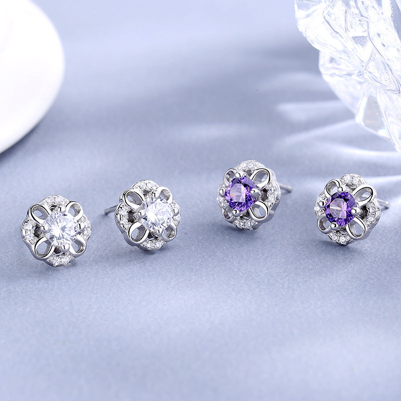 Women's stud earrings with delicate flower design and sparkling crystals Hapa Style