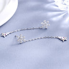 Women’s earrings with sparkling snowflake pendant and chain embellishment Hapa Style