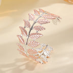 Ladies bracelet in elegant leaf design Hapa Style
