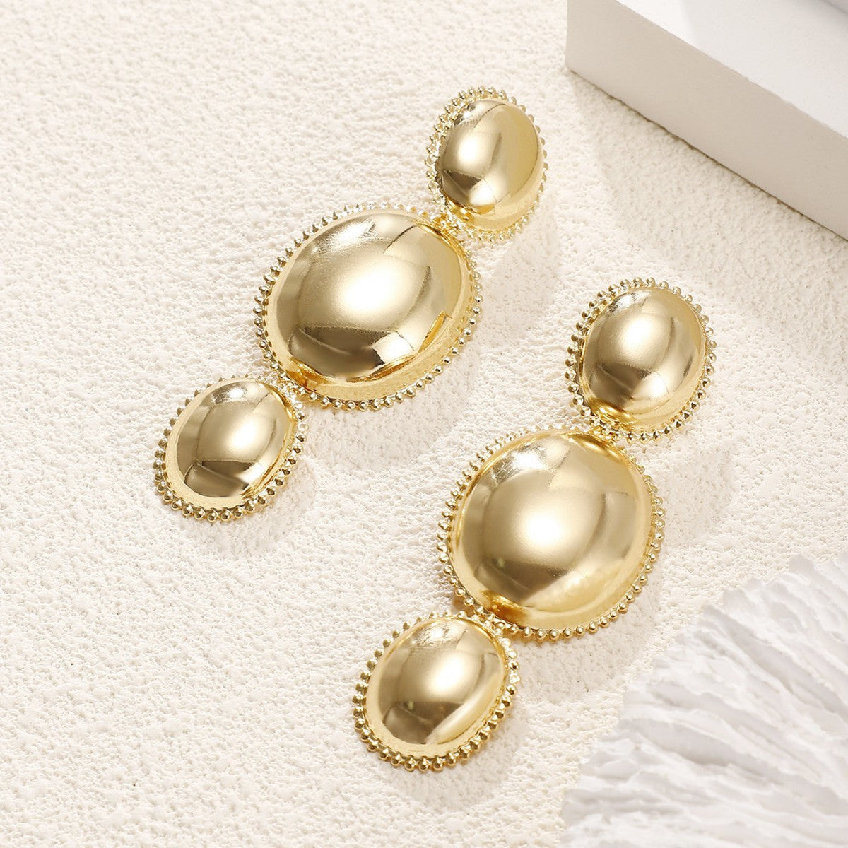 Women's earrings in artistic, structured design Hapa Style