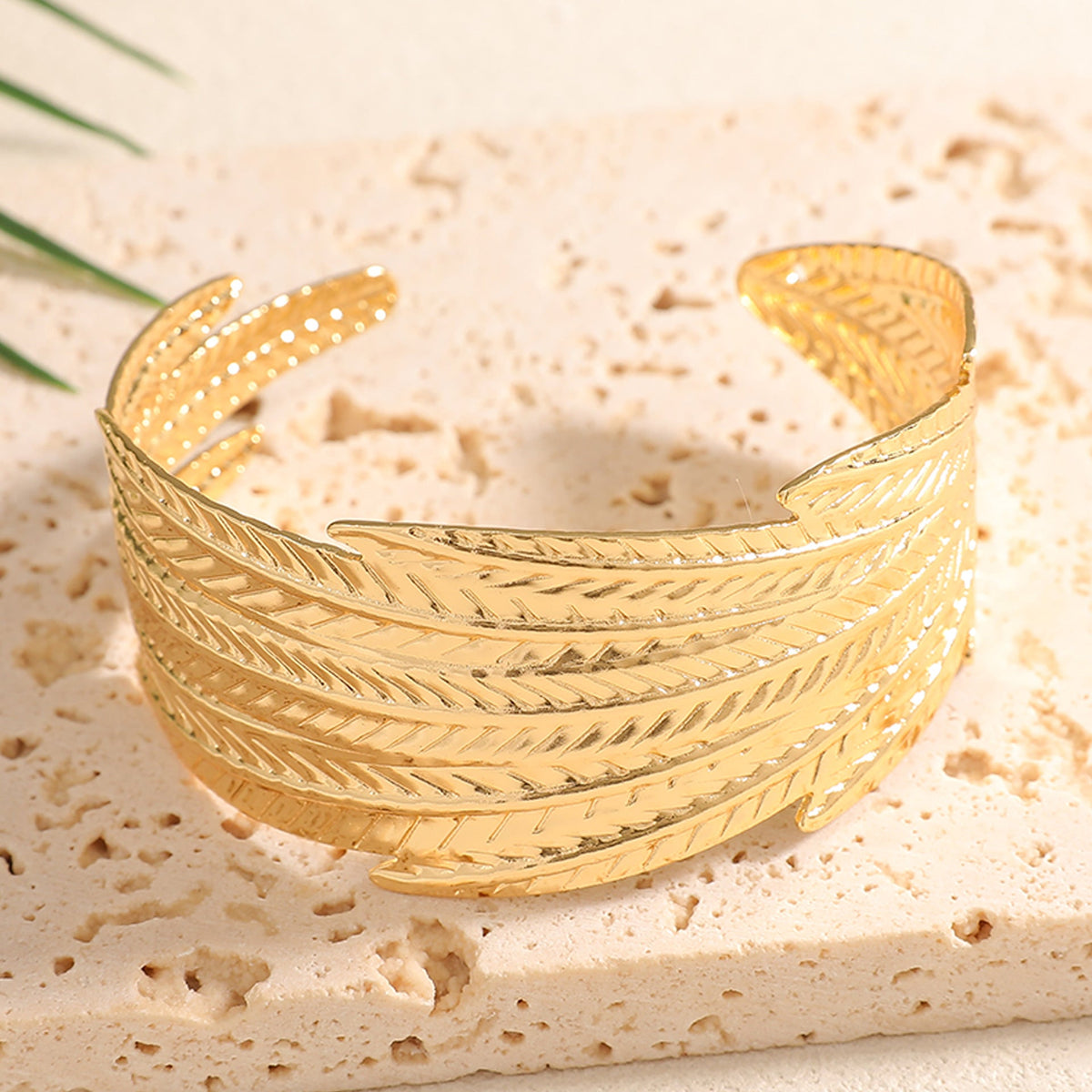 Ladies Open Bangle with Artistic Coral Pattern Hapa Style