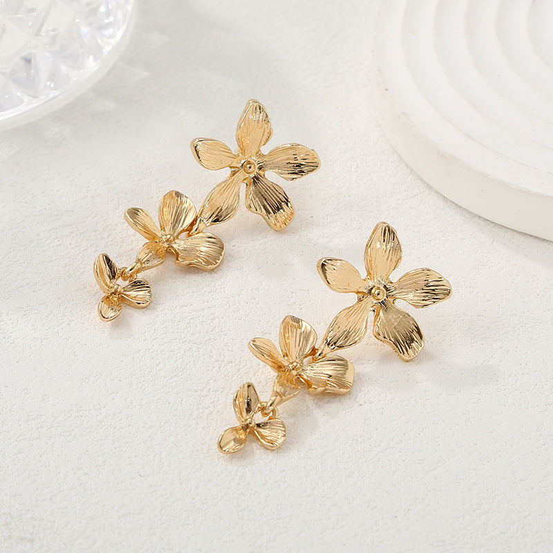 Women's Hanging Earrings with Floral Elements and Elegant Design Hapa Style