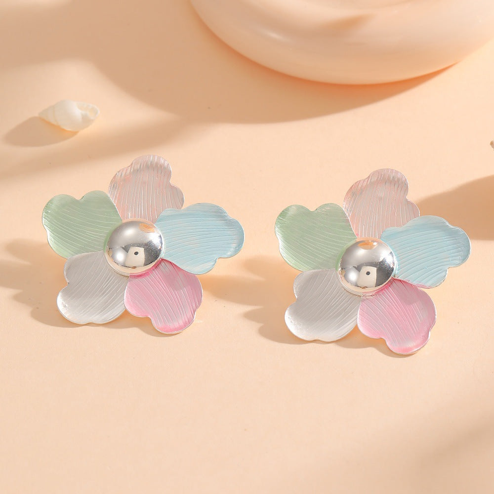 Women's hair clips in playful flower design Hapa Style