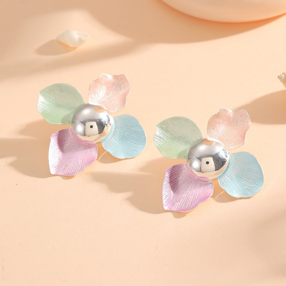 Women's hair clips in playful flower design Hapa Style