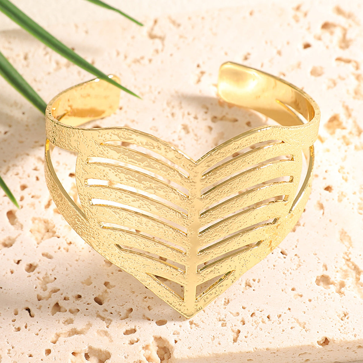 Ladies Open Bangle with Artistic Coral Pattern Hapa Style