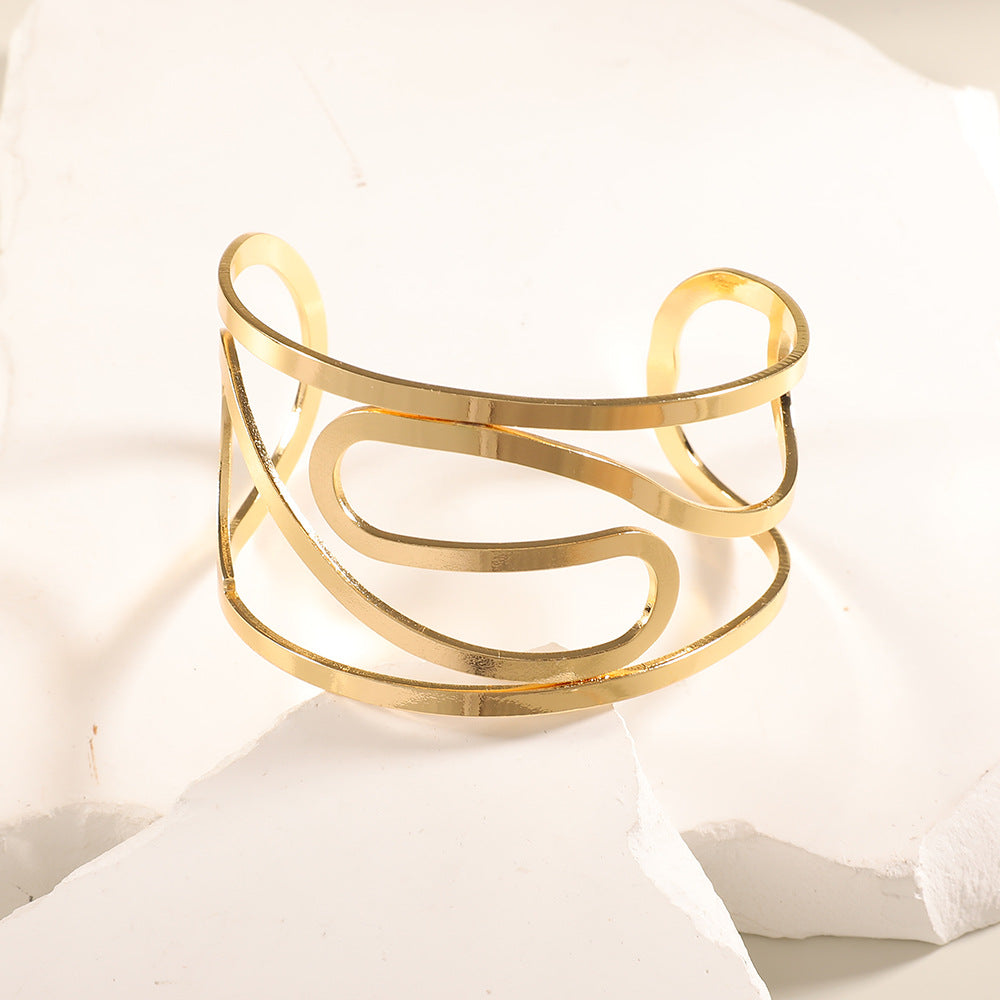 Women Open Bangle with Artistic Relief Design Hapa Style