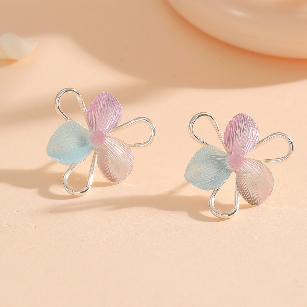 Women's hair clips in playful flower design Hapa Style
