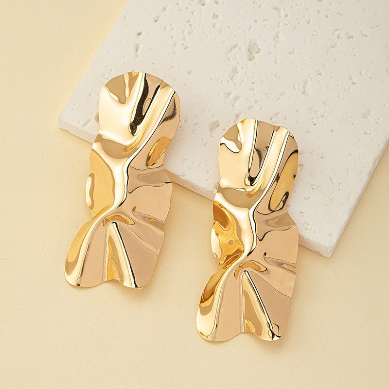 Ladies Hanging Earrings in Modern Elegance Design Hapa Style