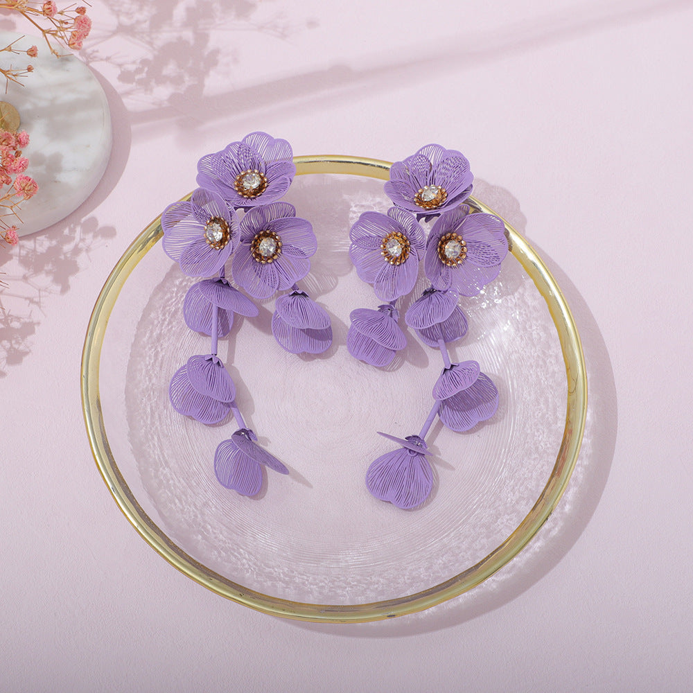 Ladies' earrings in elegant floral design Hapa Style