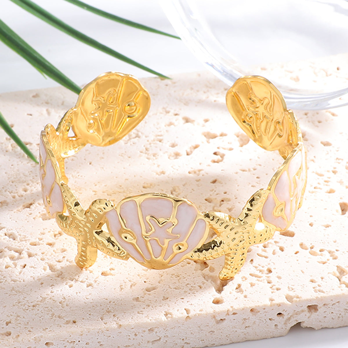 Ladies Elegant Wave-Shaped Bracelets Hapa Style