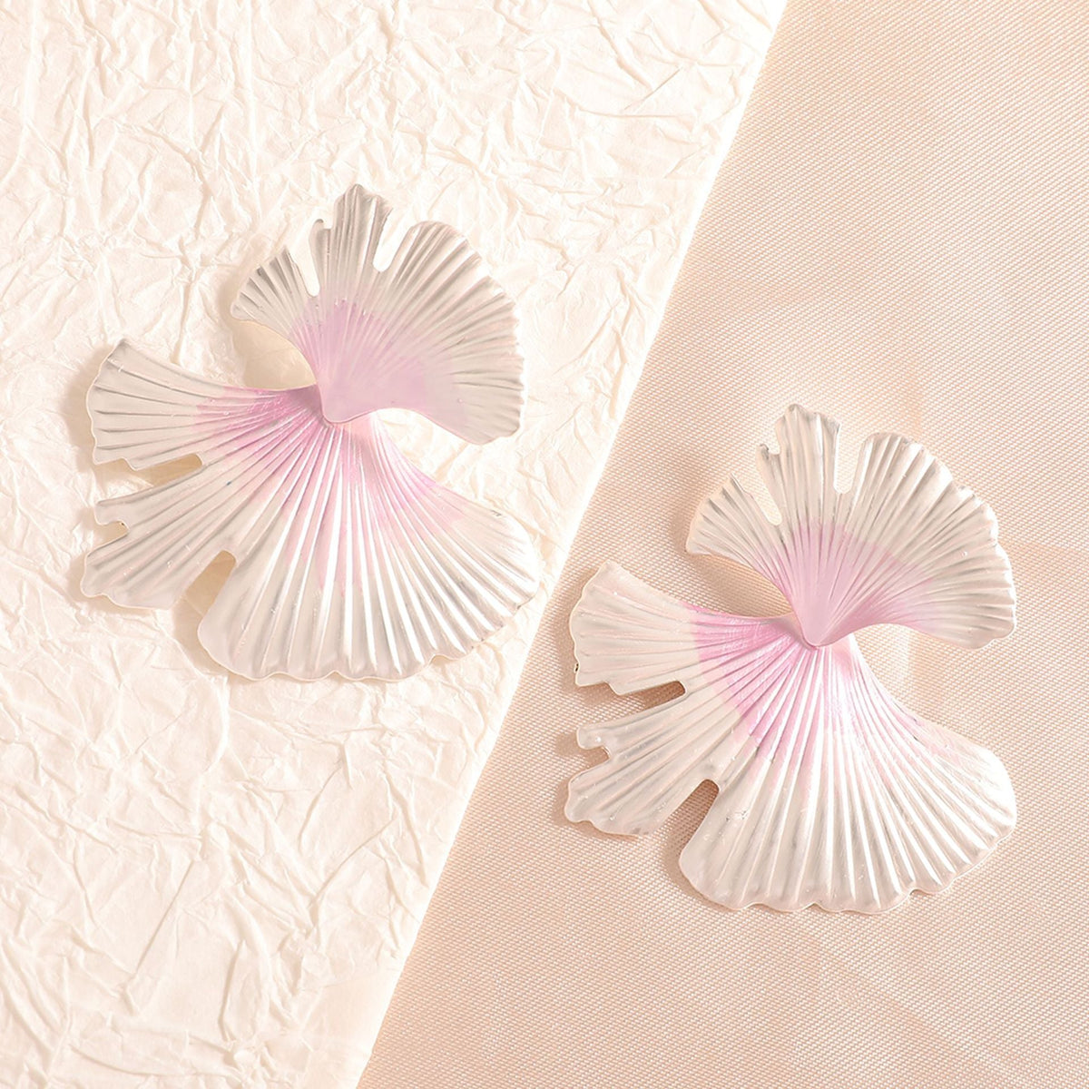 Women's hair accessories with elegant leaf design Hapa Style