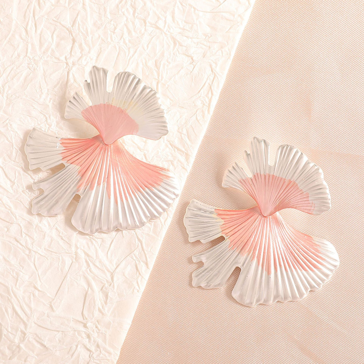 Women's hair accessories with elegant leaf design Hapa Style