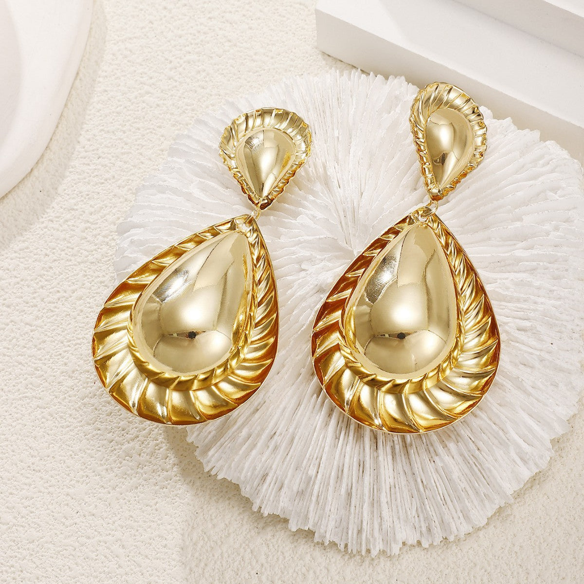 Women's earrings in artistic, structured design Hapa Style