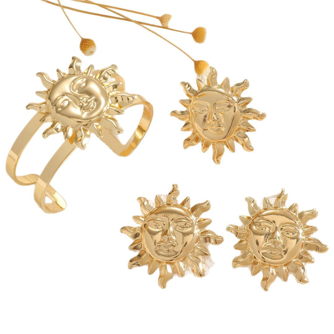 Women's bracelet with elaborate sun design Hapa Style