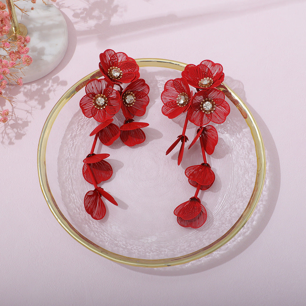 Ladies' earrings in elegant floral design Hapa Style