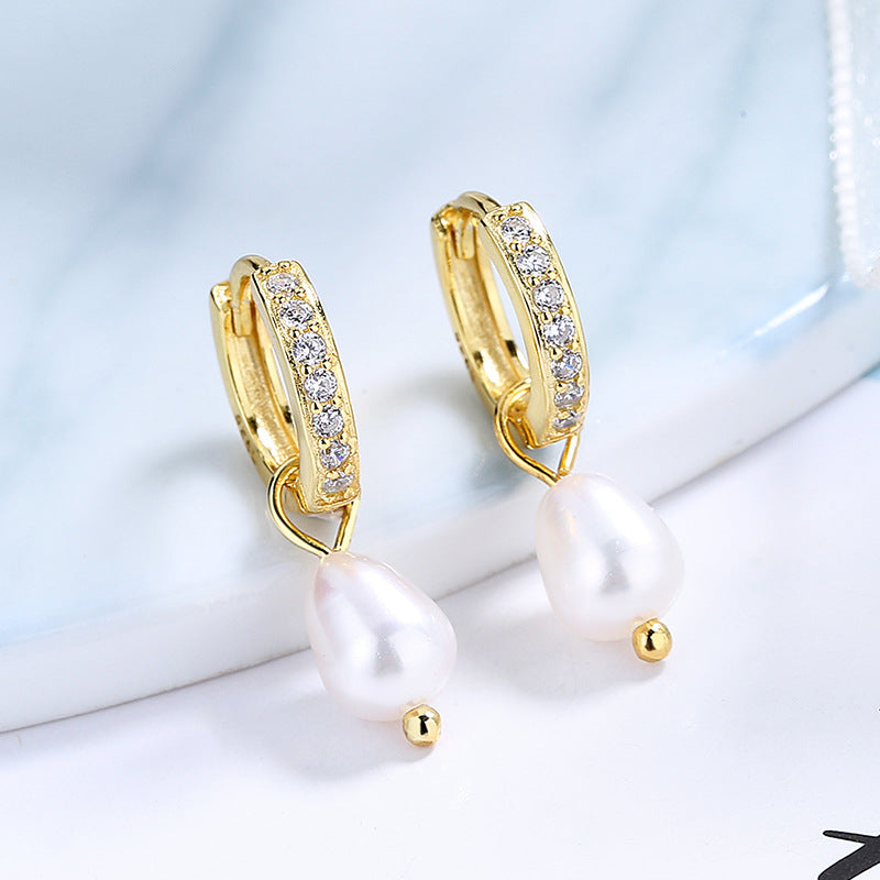 Ladies earrings with elegant zirconia decorations and pearl pendants Hapa Style