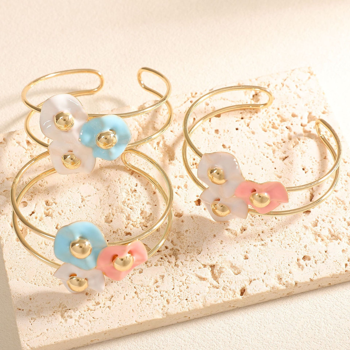 Women's bangle with elaborate floral design Hapa Style