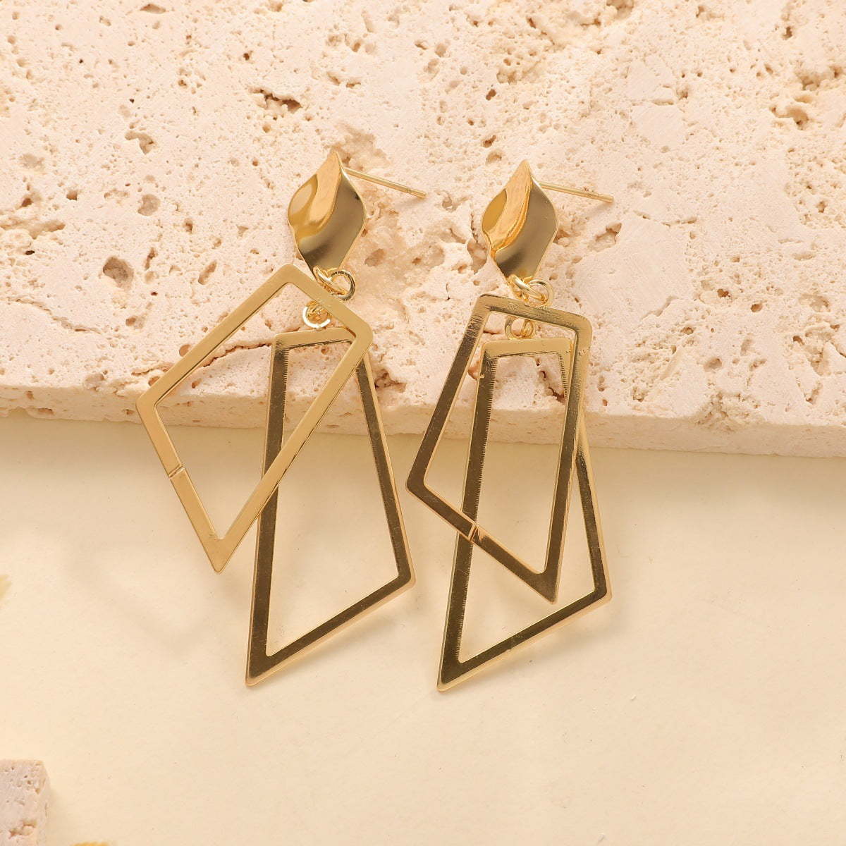 Women's Hanging Earrings in Modern Geometric Design Hapa Style
