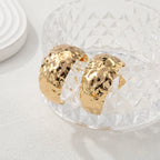 Women's bangles made of high-quality metal with an elegant wave pattern Hapa Style