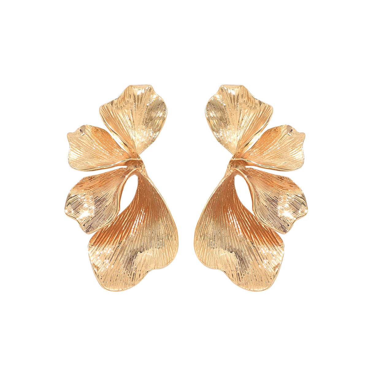 Women's ear clips in an elegant, textured design Hapa Style