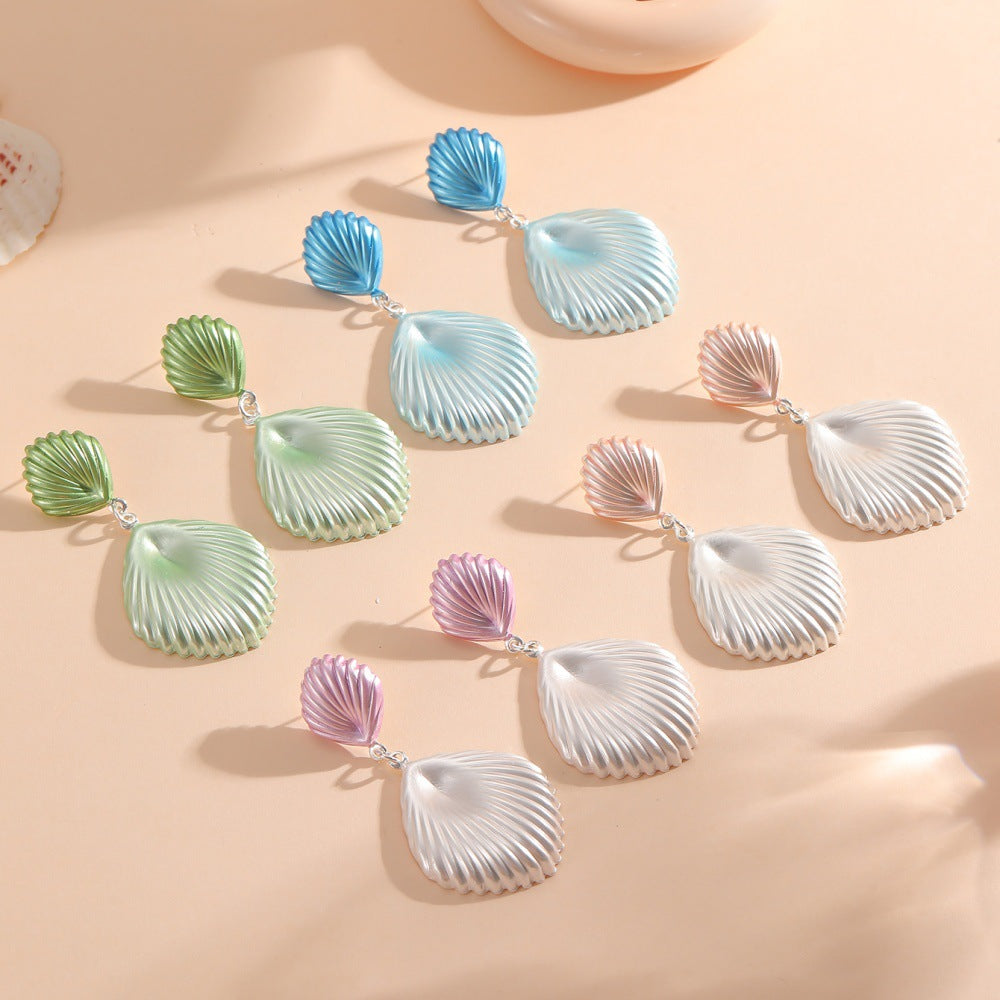 Ladies Hanging Earrings in Elegant Shell Design Hapa Style