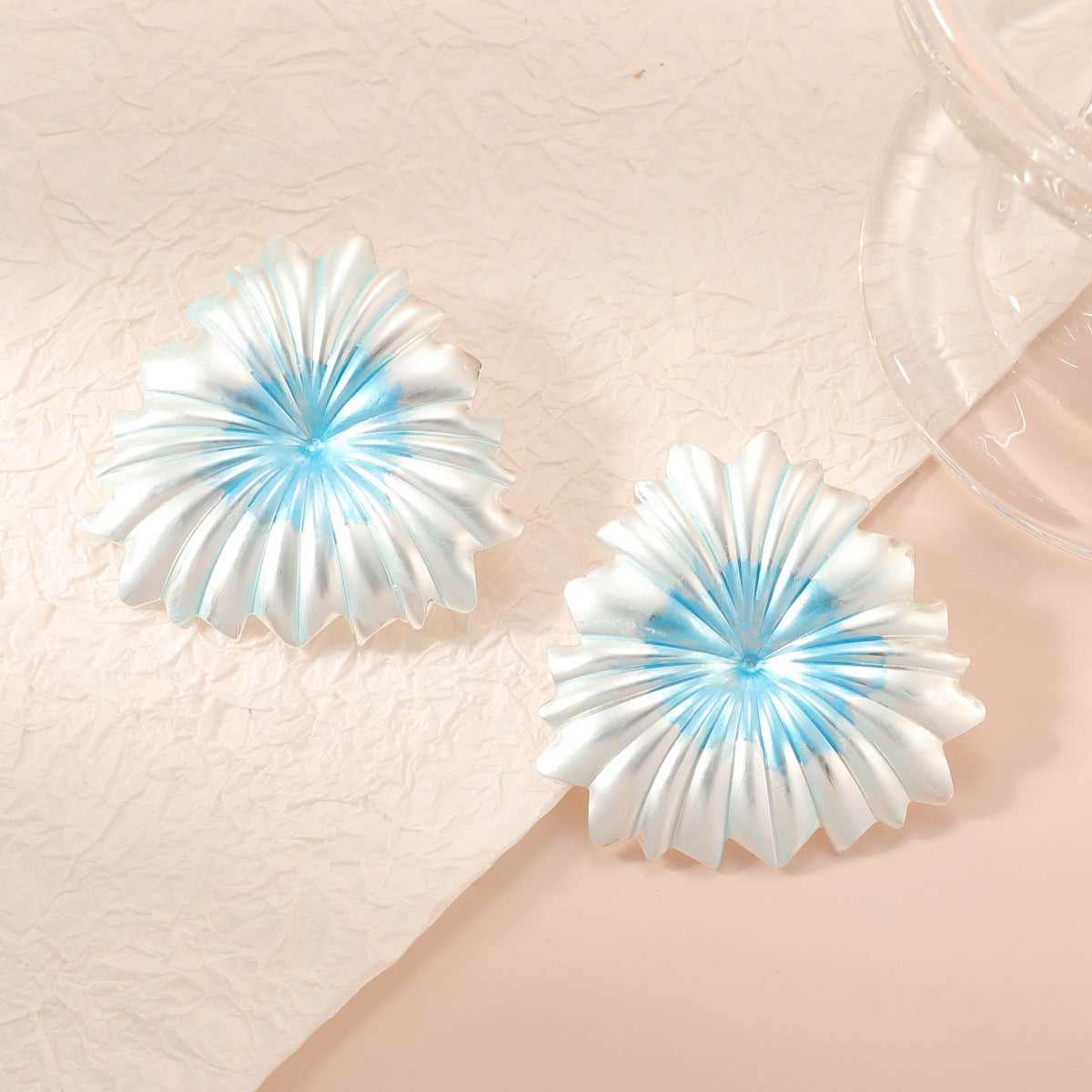 Women's Hair Clips in Elegant Plant Motif Hapa Style