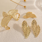 Ladies' bangle with artistic leaf design Hapa Style