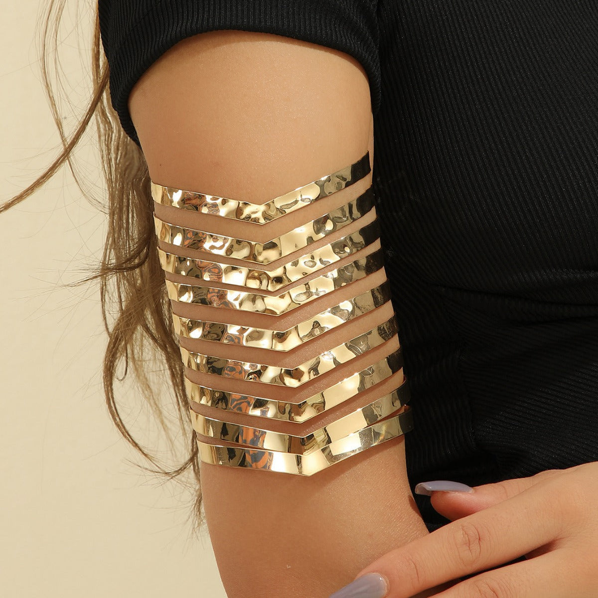 Women's hair accessories with shiny, curved elements Hapa Style