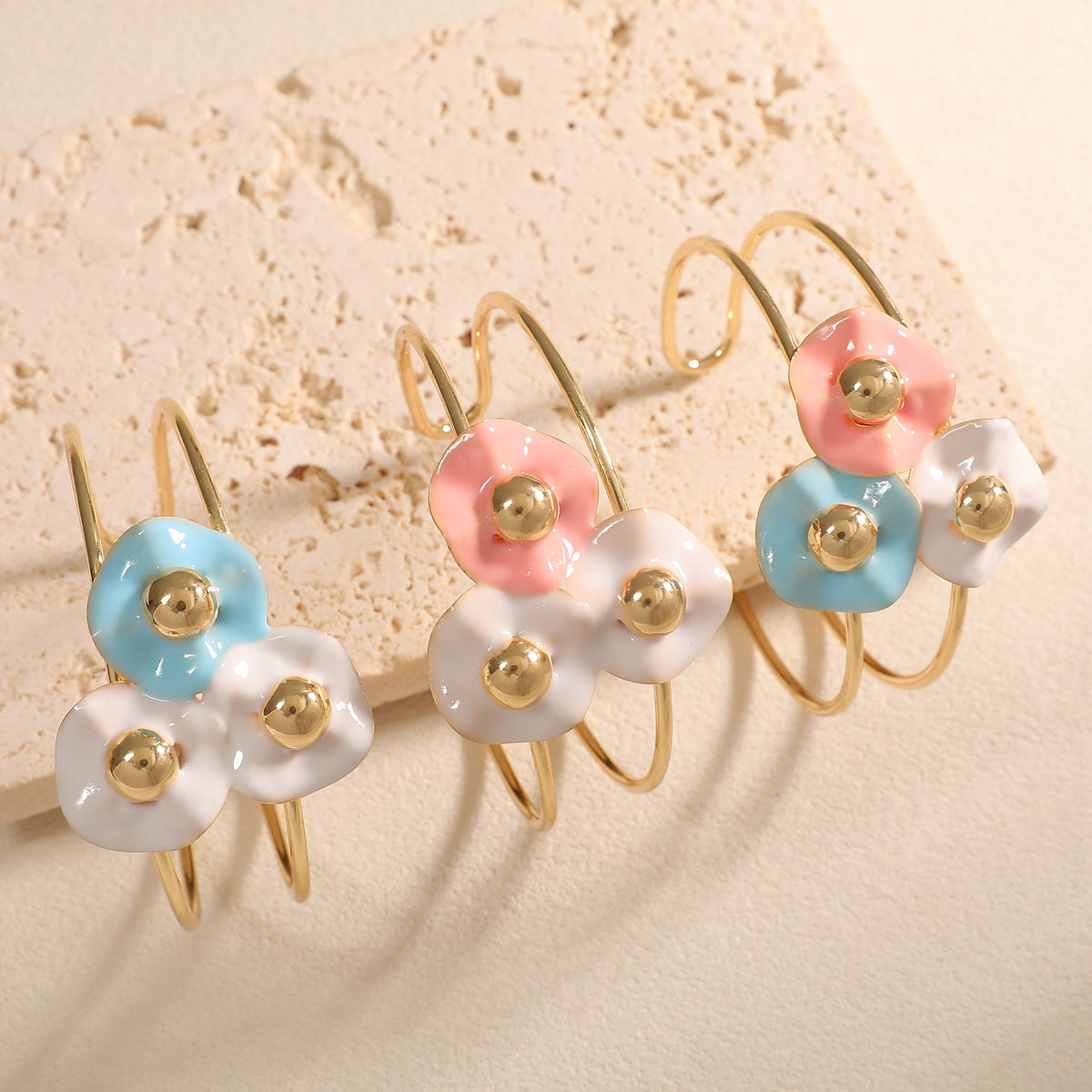 Women's bangle with elaborate floral design Hapa Style