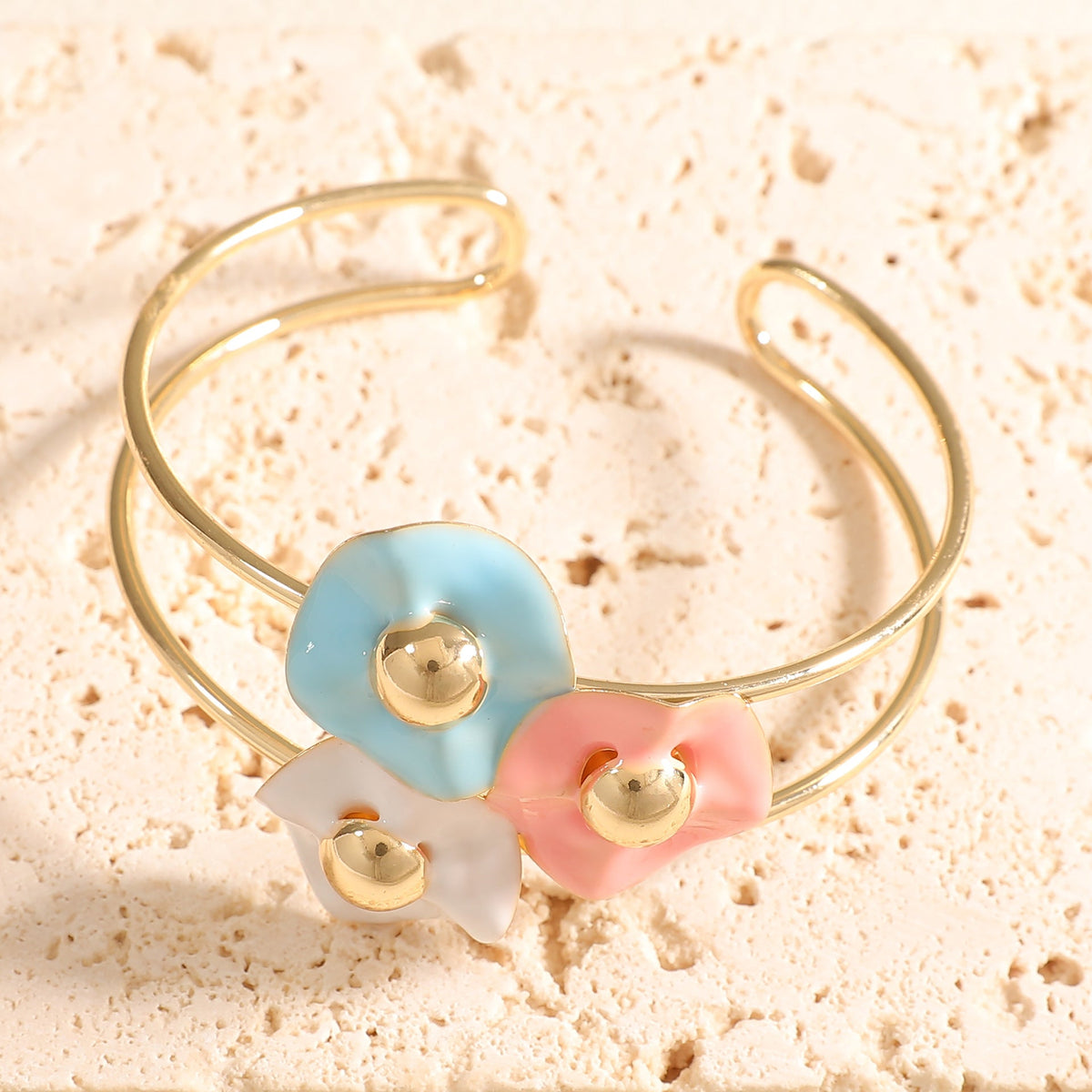 Women's bangle with elaborate floral design Hapa Style