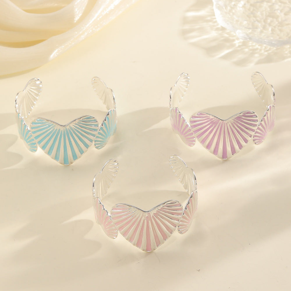 Women's bracelet with artistic shell motif Hapa Style