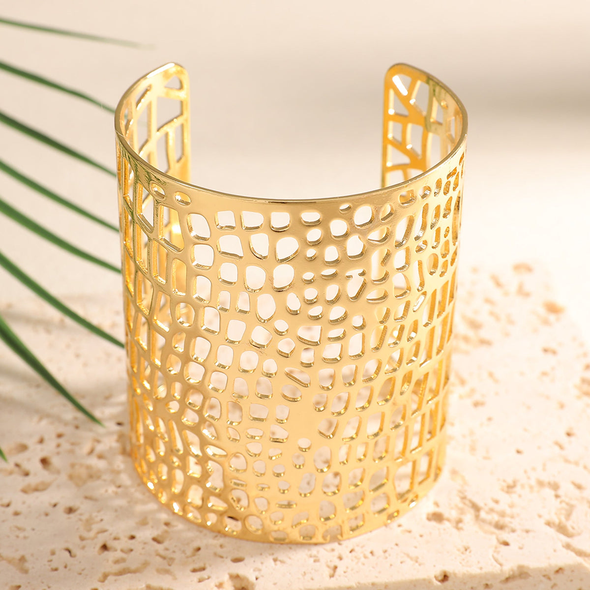 Ladies Open Bangle with Artistic Coral Pattern Hapa Style