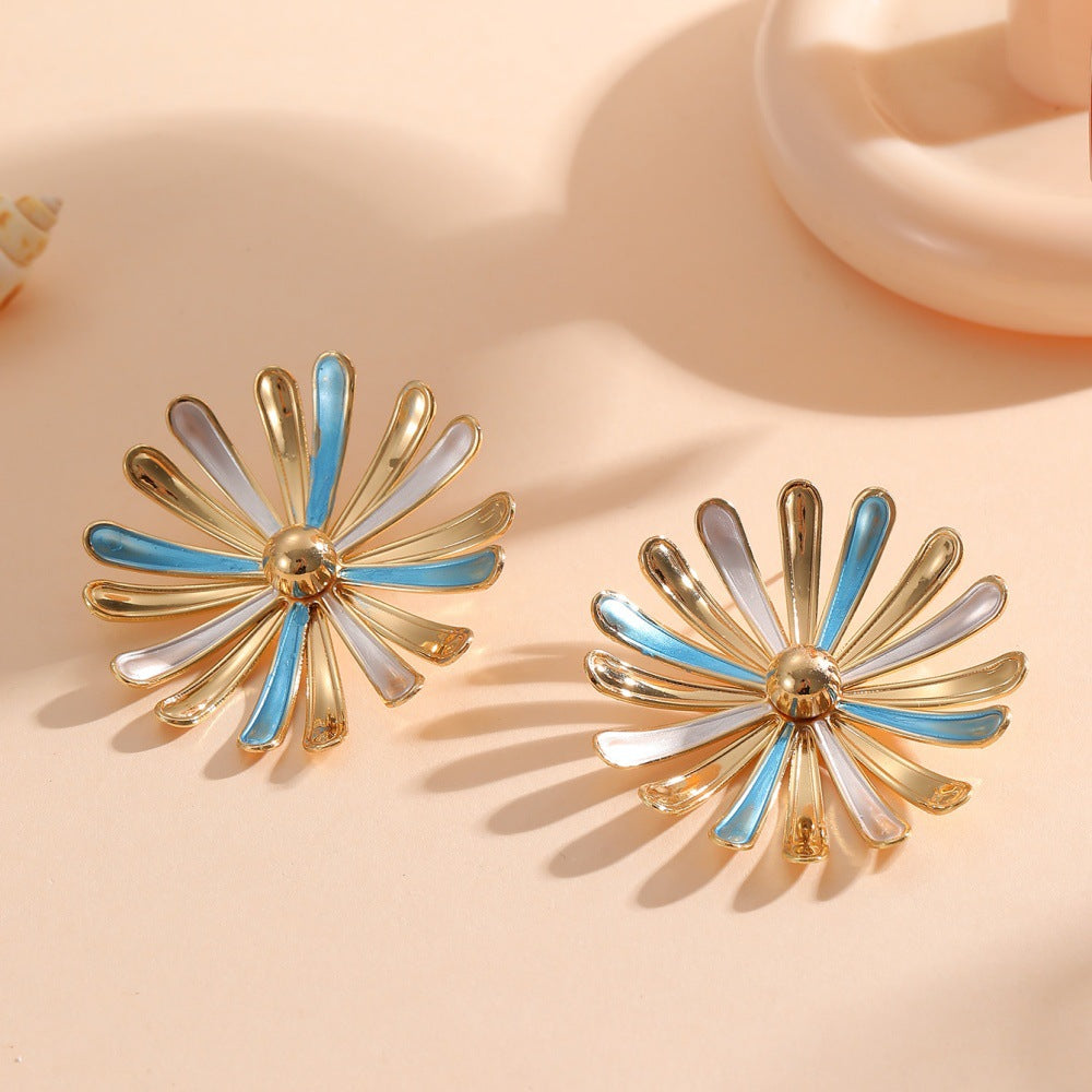 Women’s Flower Earrings in Modern 3D Design Hapa Style