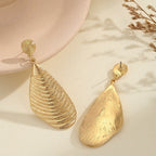 Ladies Elegant Earrings made of high-quality, textured metal Hapa Style