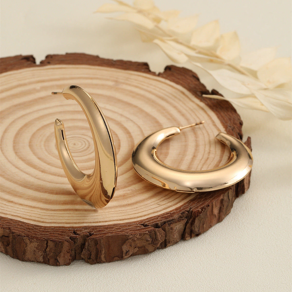 Women's Hanging Earrings in Modern Crescent Design Hapa Style