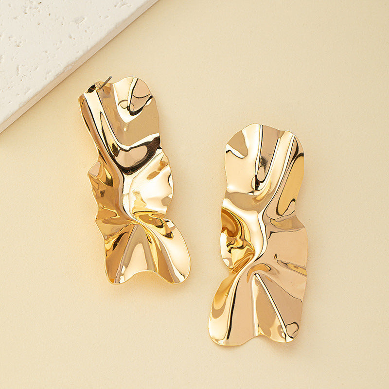 Ladies Hanging Earrings in Modern Elegance Design Hapa Style