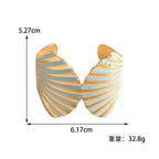 Women's bangle with elegant shell design Hapa Style