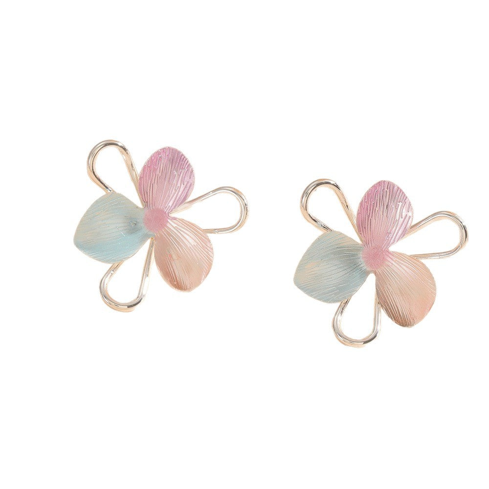 Women's hair clips in playful flower design Hapa Style