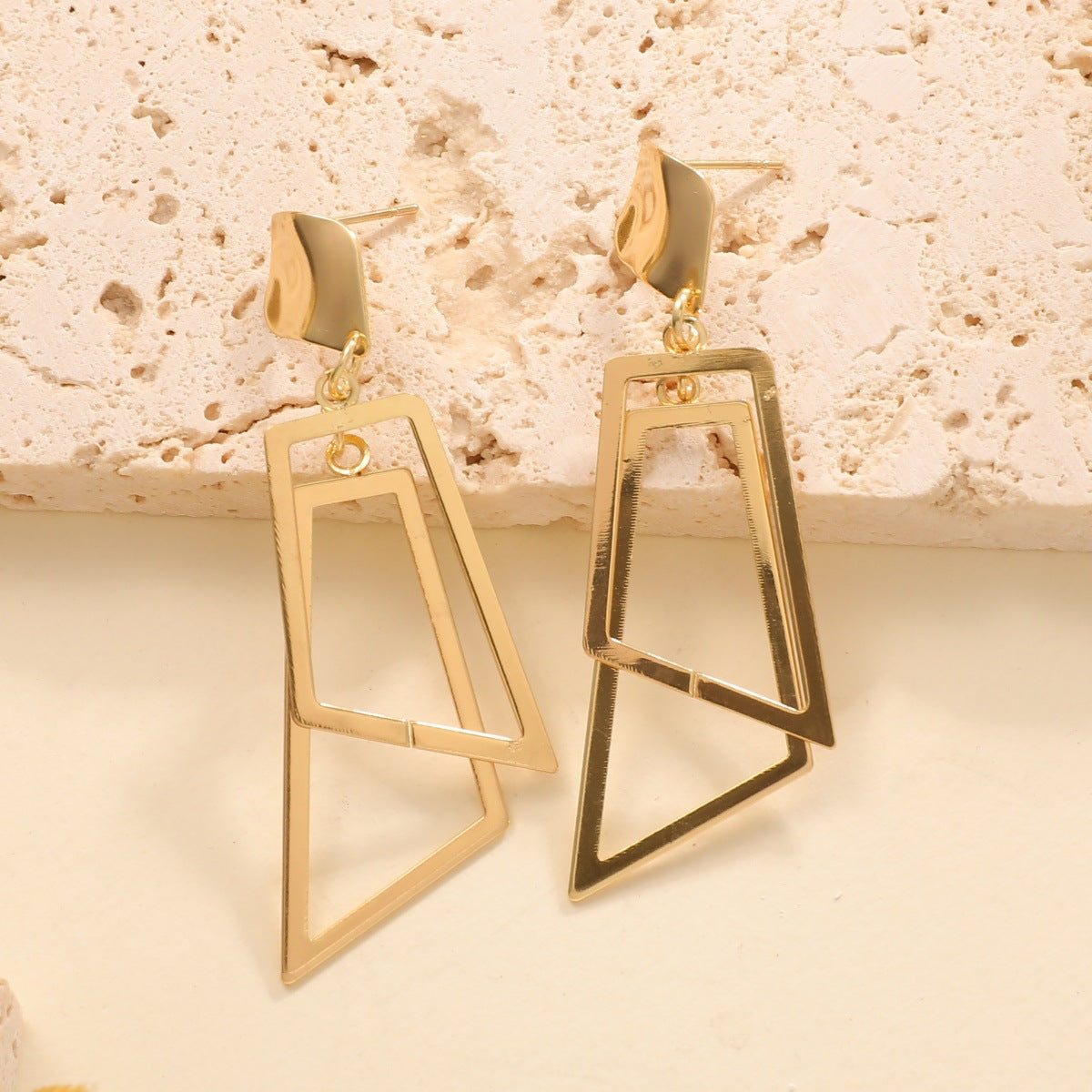 Women's Hanging Earrings in Modern Geometric Design Hapa Style