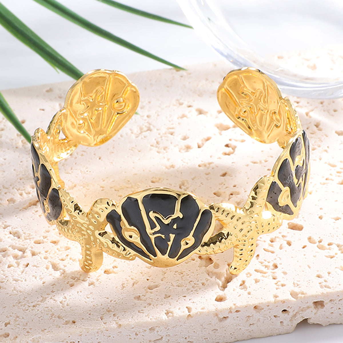 Ladies Elegant Wave-Shaped Bracelets Hapa Style